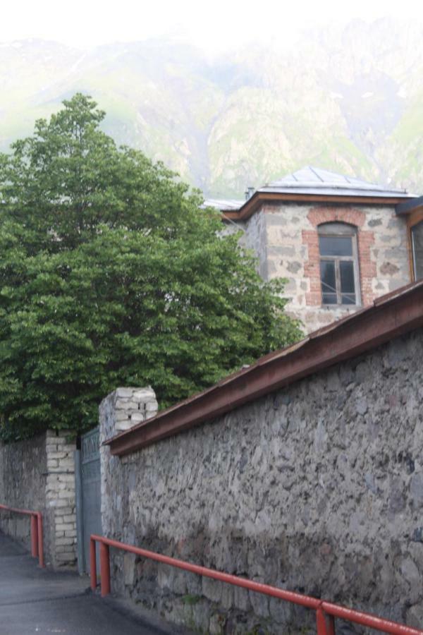 Hotel Rustaveli St11 Kazbegi Esterno foto
